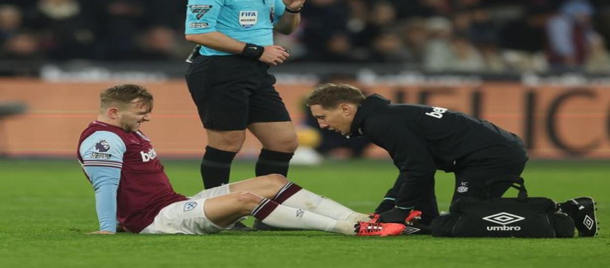 West Ham United confirm captain Jarrod Bowen has fractured left foot
