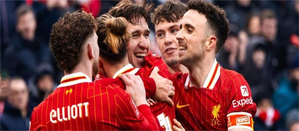 FA Cup - Chiesa scores as Liverpool beat Accrington Stanley 4-0