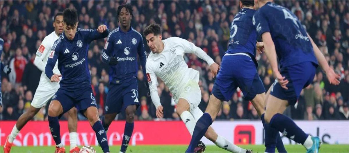 FA Cup - Dalot was sent off as Manchester United beat Arsenal 5-3 on penalties