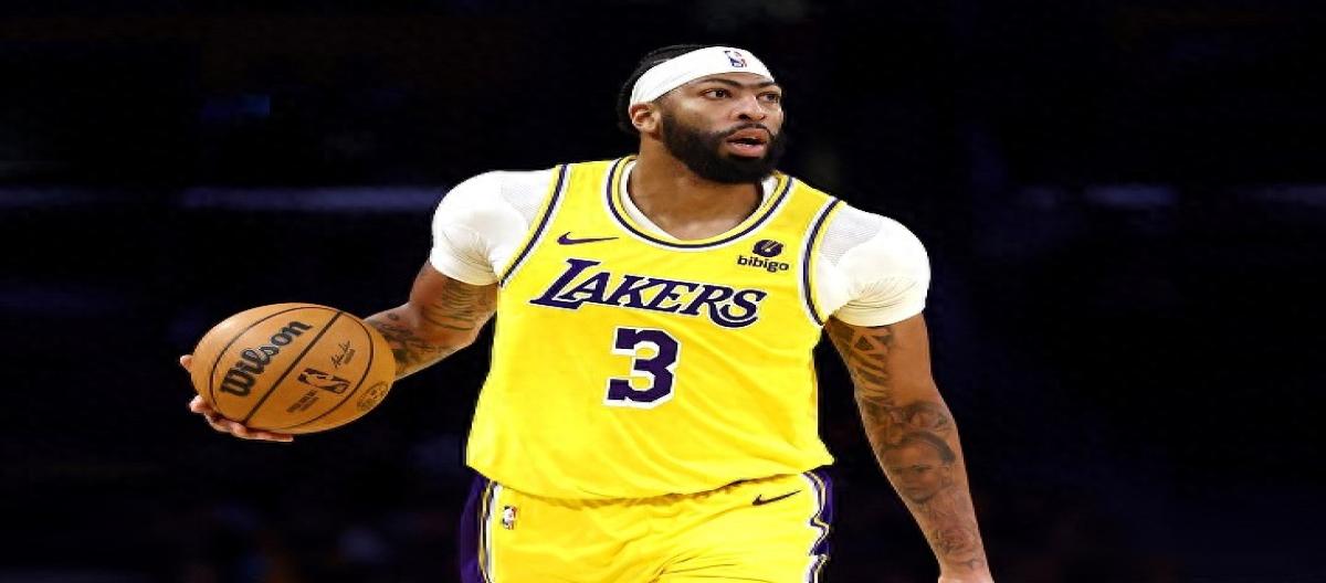 Kyrie Irving talks about Davis joining the team: It's exciting to have an MVP-level teammate