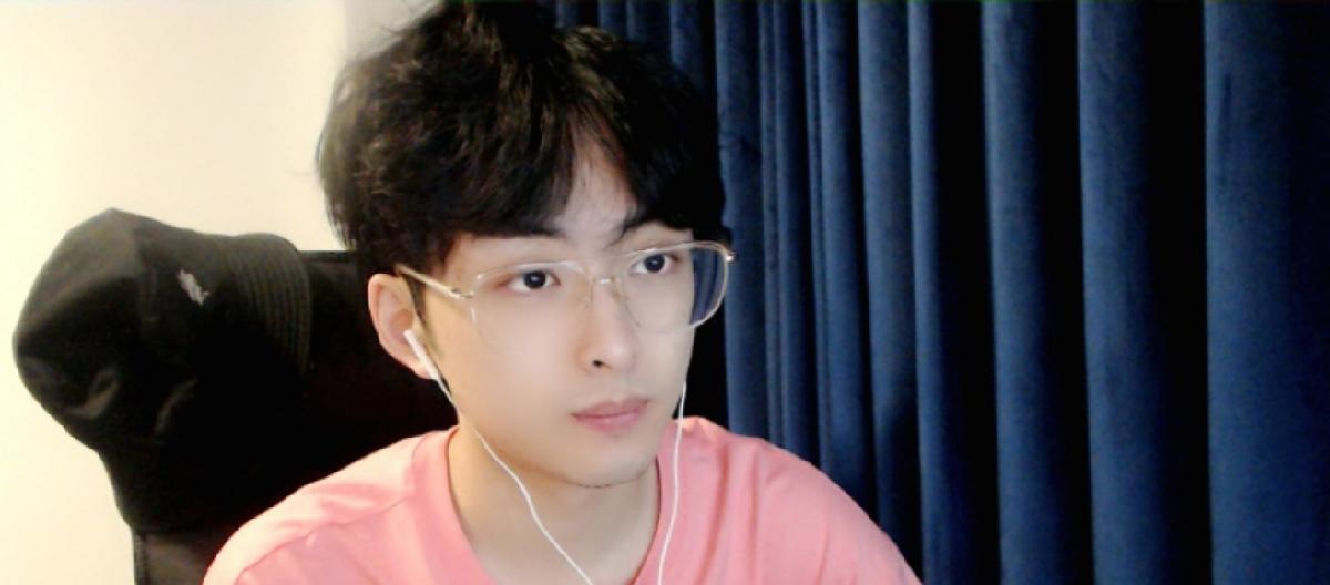 主播钱难赚？王者荣耀赖神深夜剖白：快活不下去了。