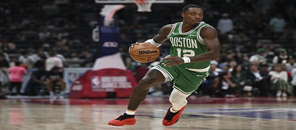 Lonnie Walker returns to the NBA! Reached a 2-year contract with the 76ers to help Philadelphia's backcourt
