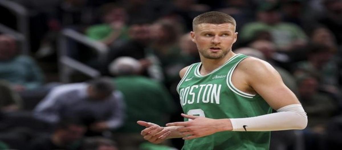 Porzingis' efficient performance helped the Celtics lead the Knicks at halftime Porzingis' efficient performance helped the Celtics lead the Knicks at halftime