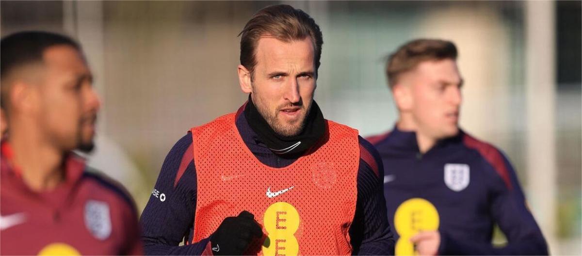 Kane is expected to score more goals and says the pressure makes him pursue better performance