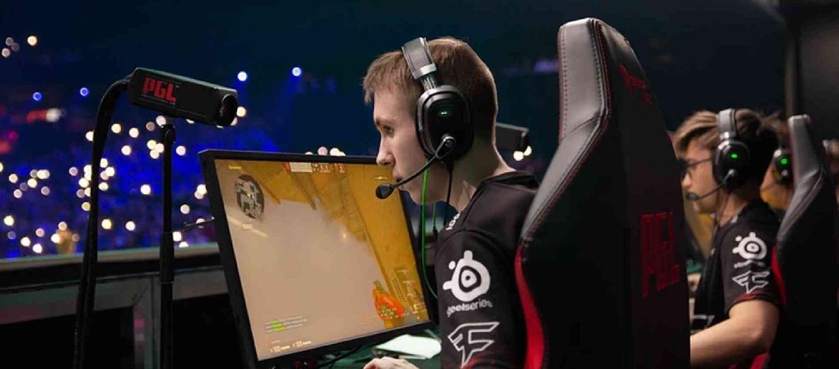 CS2: Champion star ropz helped FaZe and Vitality teams achieve great results and win the trophy.