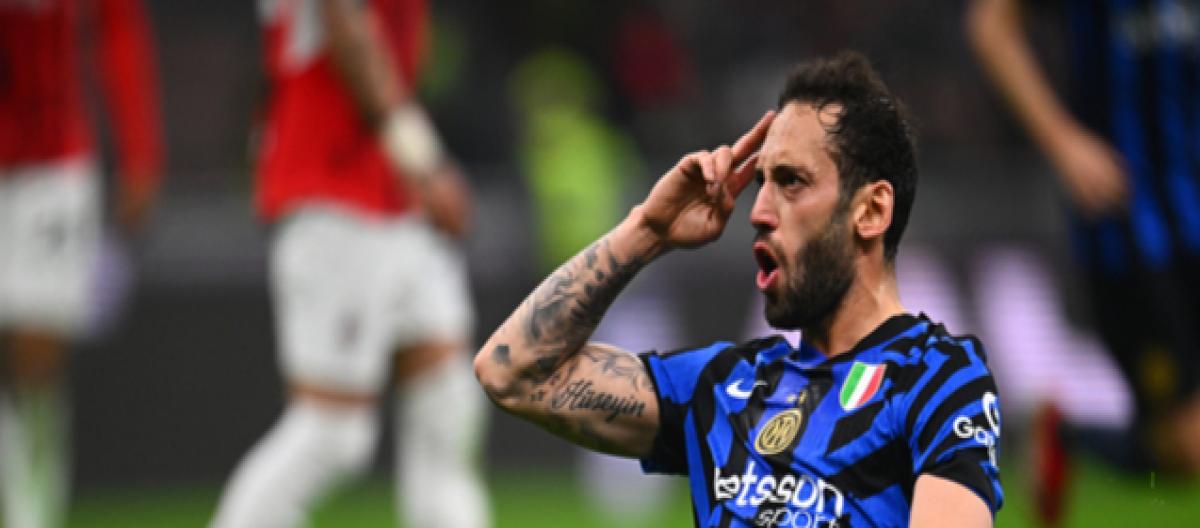 Italian Cup-Abraham and Calhanoglu scored successively, AC Milan tied with Inter Milan 1-1