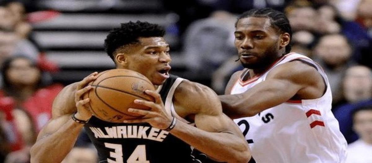 Antetokounmpo and Leonard were named the best players of the Eastern and Western Conferences in the NBA last week. They deserved the title and performed strongly.