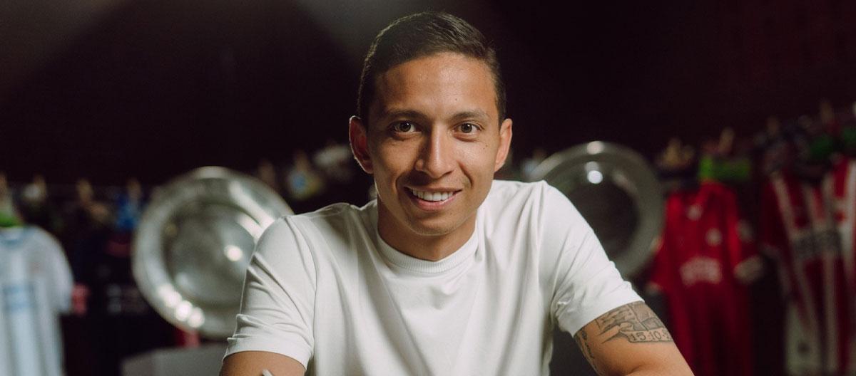 PSV Eindhoven completes contract extension with its Brazilian defender Mauro Júnior..
