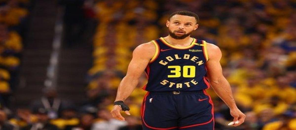 Curry's absence hurts the Warriors, and the Timberwolves rebound strongly at home to tie the score