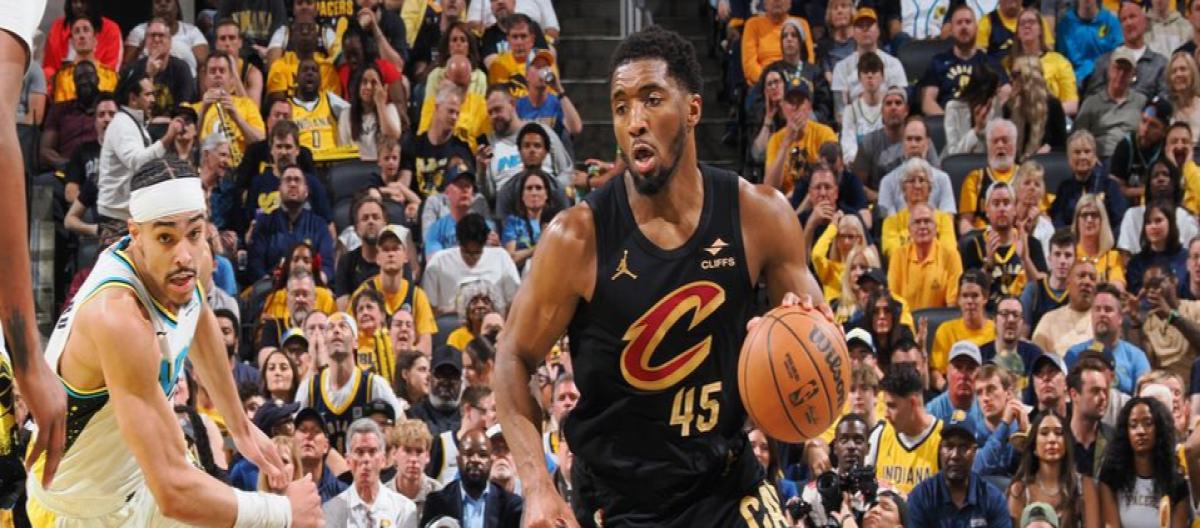 Cavaliers coach: Mitchell will undergo ankle MRI on Monday