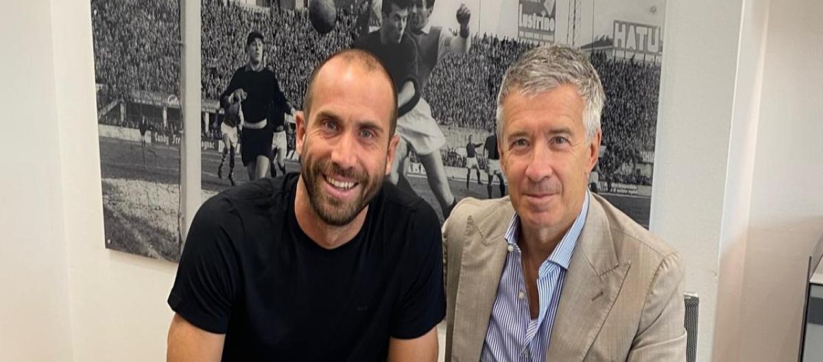 Official: Bologna extends contract with 37-year-old captain Lorenzo De Silvestri until 2026