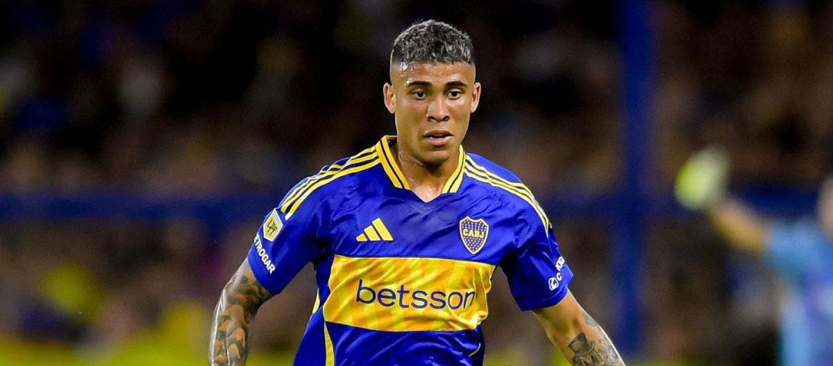 Boca Juniors defender Ayrton Costa was given permission to participate in the FIFA Club World Cup following successful visa application appeal..