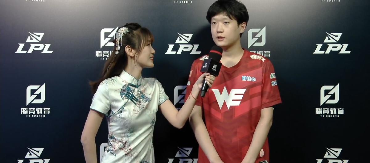 英雄联盟：新代中单扛下LPL大旗，准备挑战T1 Faker。