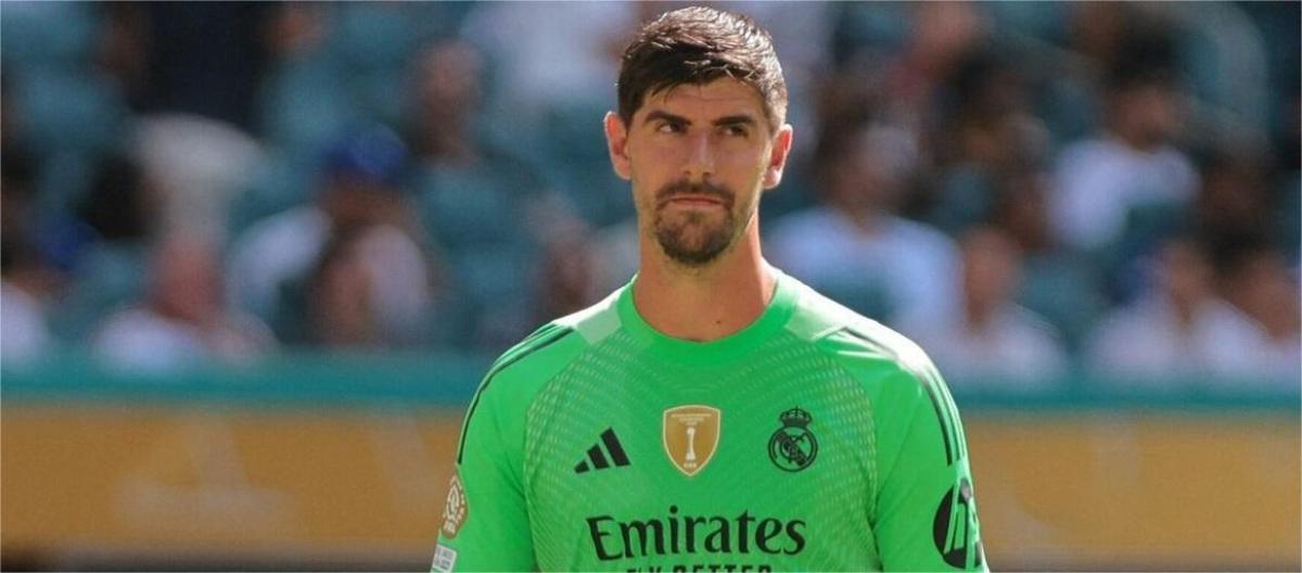 Although Real Madrid was tied by Riyadh Crescent, Courtois encouraged to maintain the excellent performance in the second half