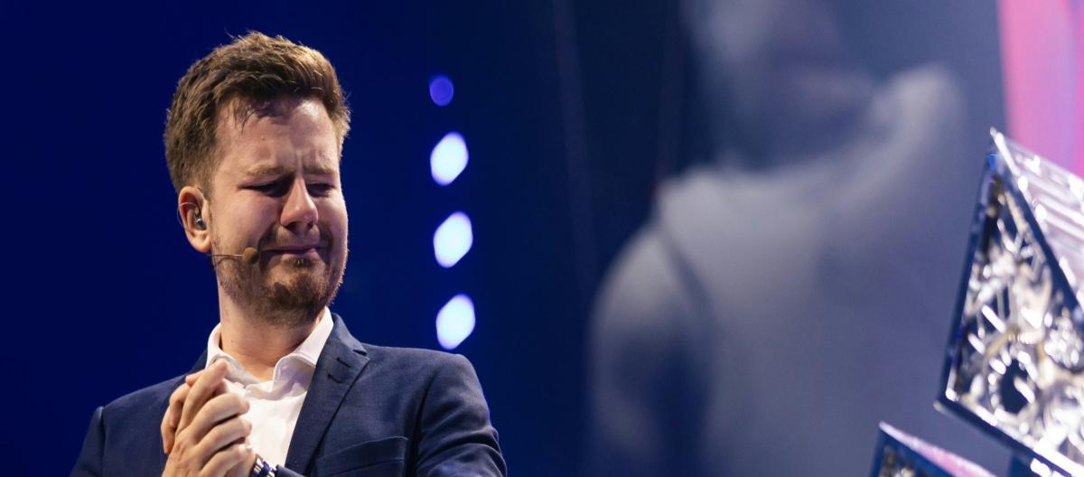 Danish CS2 legendary rifle player dupreeh announced his retirement. He has won 5 Major championships.