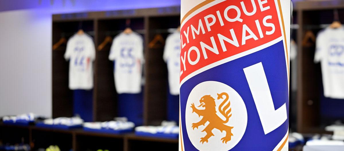 Lyon officially administratively relegated to Ligue 2 by the Direction Nationale du Contrôle de Gestion (DNCG)..