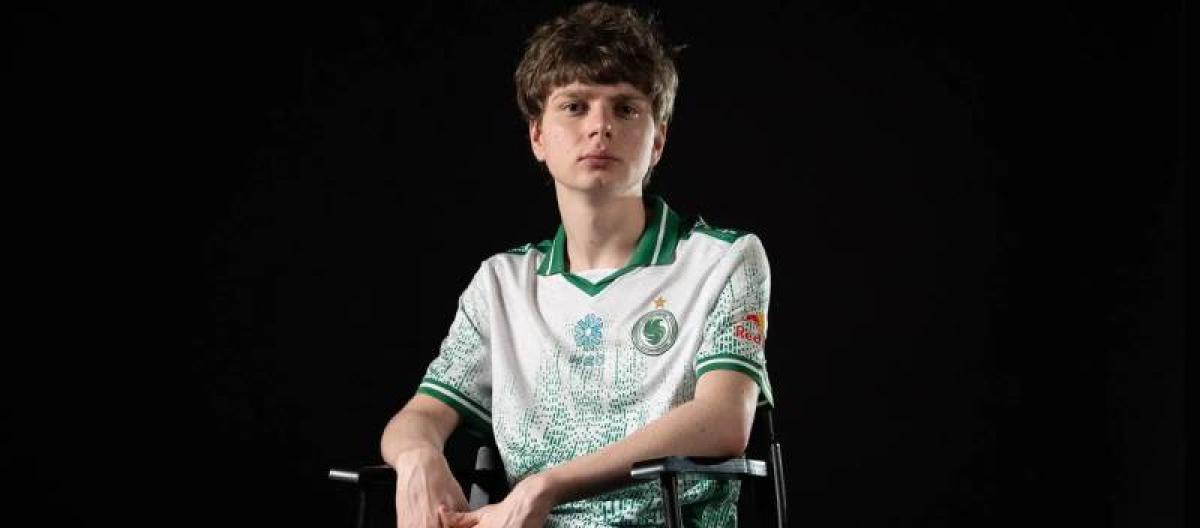 Team Falcons officially signs kyousuke and removes Magisk