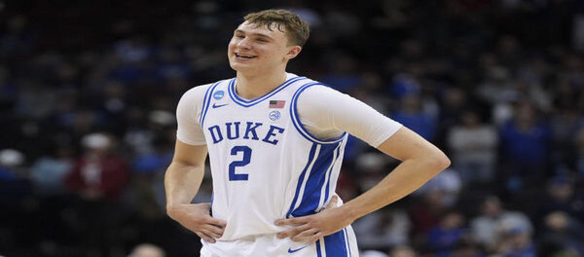 弗拉格当选NBA历史第二年轻状元 将披32号战袍助力独行侠