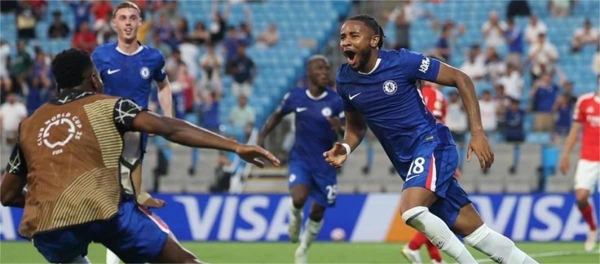 Club World Cup - Chelsea beat Benfica 4-1 to advance to the quarterfinals