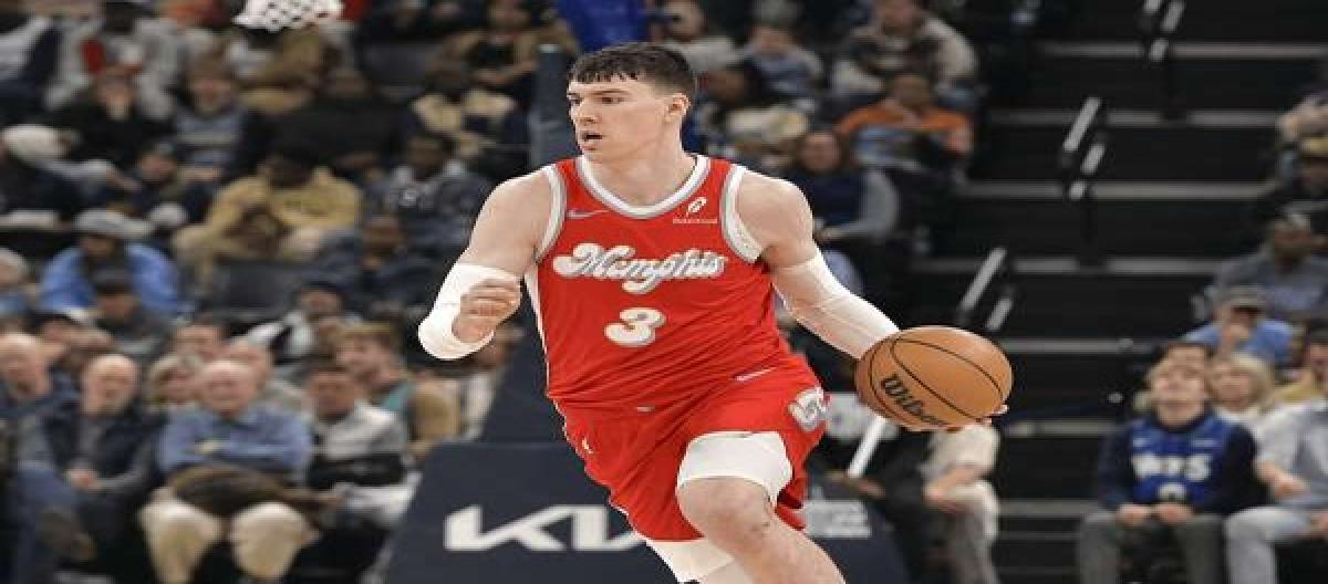 Lakers sign LaRavia for 2 years and $12 million to strengthen rotation lineup