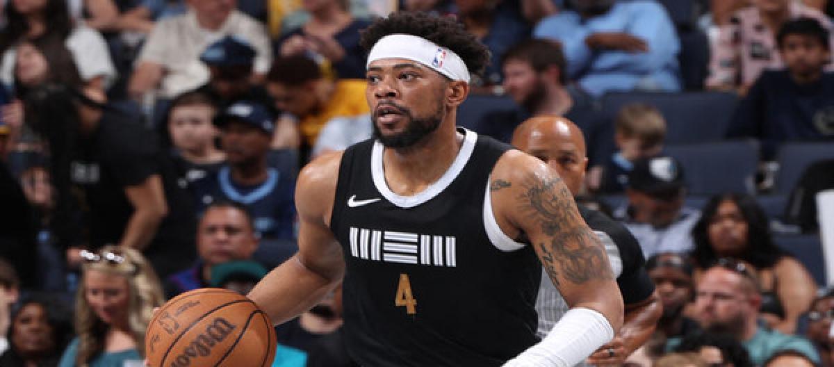 Jordan Goodwin joins Suns after being cut by Lakers