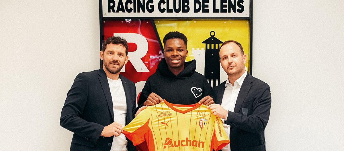 Lens officially announce the signing of Rapid Vienna's Mali international midfielder Mamadou Sangaré..
