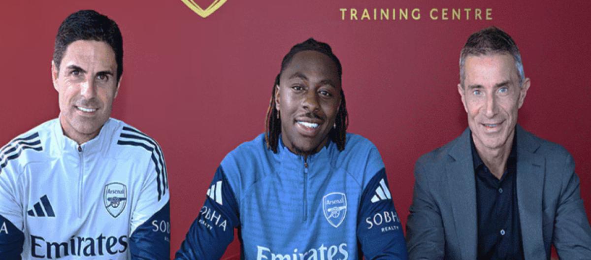 Arsenal officially sign Crystal Palace striker Eze for £67.5 million