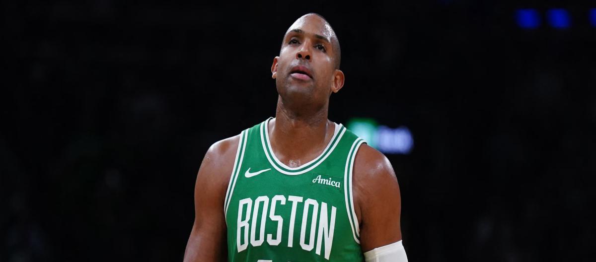 The Warriors signed five players in a row, including Horford, Melton, and Payton Jr.