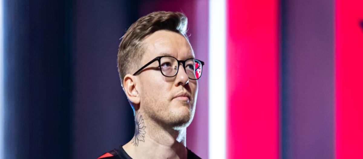 FaZe official: Delegating veteran Rain to the bench to make room for Twistzz's return
