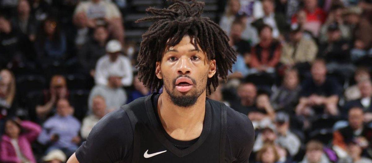 Portland Trail Blazers officially re-signed shooting guard Shaedon Sharpe to four-year $90 million contract extension..