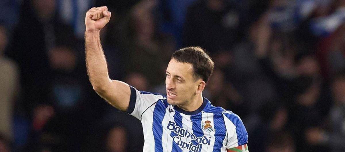 ◤La Liga◢ Mikel Oyarzabal scores brace as Real Sociedad defeated Sevilla by 2-1..
