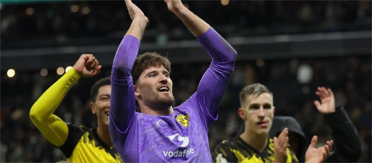Niko Kovac praised goalkeeper Kerber for bringing composure and confidence to Borussia Dortmund.