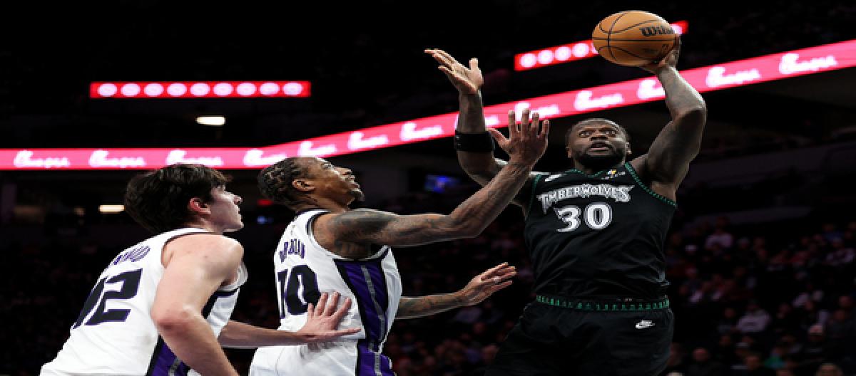 Randle's 24 points saved the Timberwolves from a 117-103 victory over the Kings.