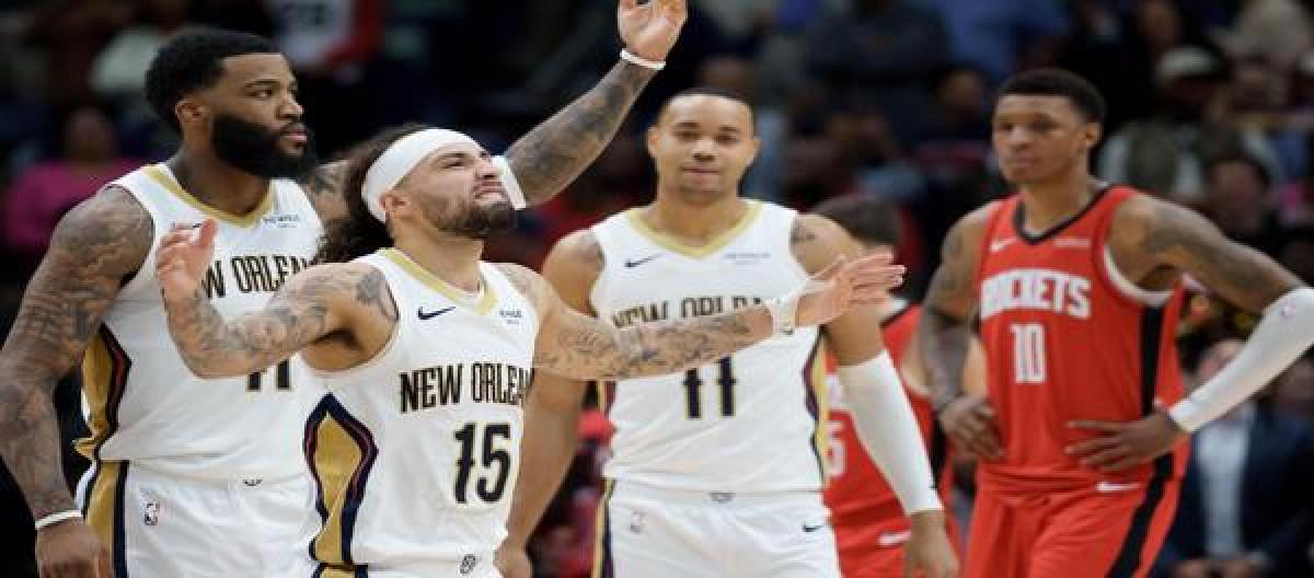 Durant's 32 points weren't enough to save the Pelicans from defeating the Rockets 133-128 in overtime.