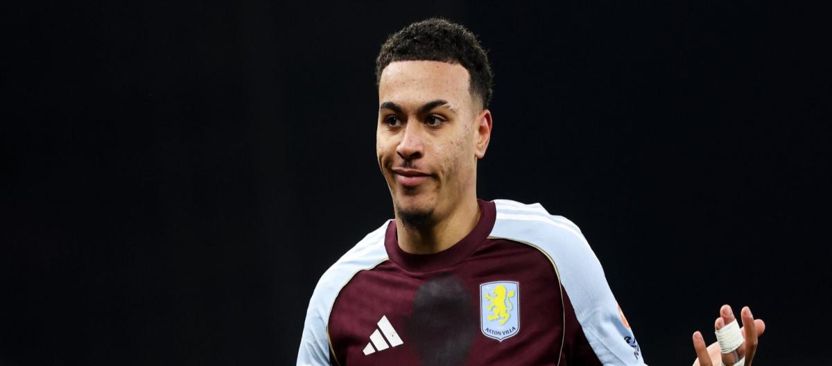 Premier League – Rodgers scores twice as Aston Villa defeats Manchester United 2-1, extending their winning streak to seven games.