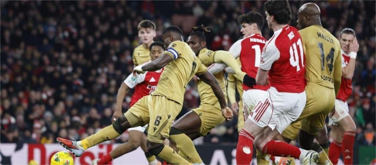 English League Cup – Arsenal defeated Crystal Palace 8-7 on penalties to advance to the semi-finals