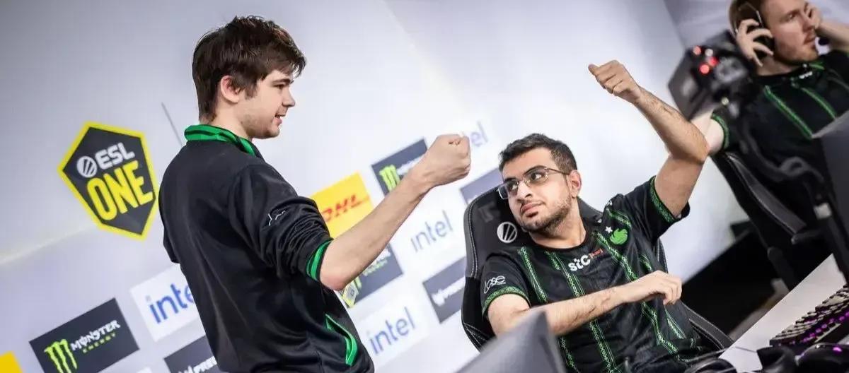 DOTA 2: When asked about the best player and team of the year, rivals almost all voted for Falcons.