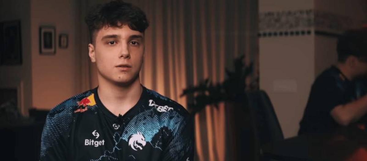 Team Spirit's mid laner Lar is temporarily leaving the team, and Mirele has been called upon to lead the charge for the 2026 season.
