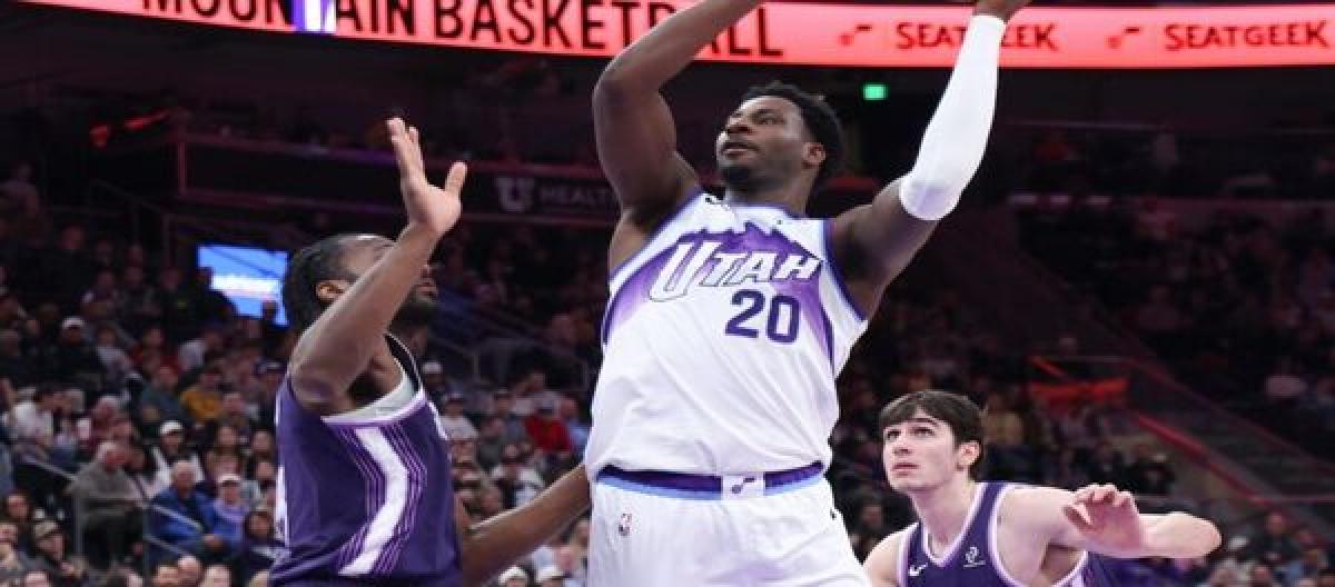 DeRozan's 20 points weren't enough to stop the Jazz from losing 121-93 to the Kings.