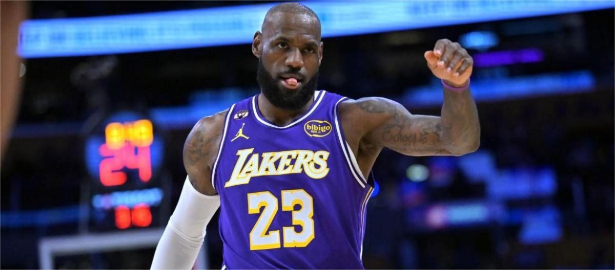 To maintain his excellent form, Redick praised LeBron James for his consistent efforts in maintaining his physical condition.