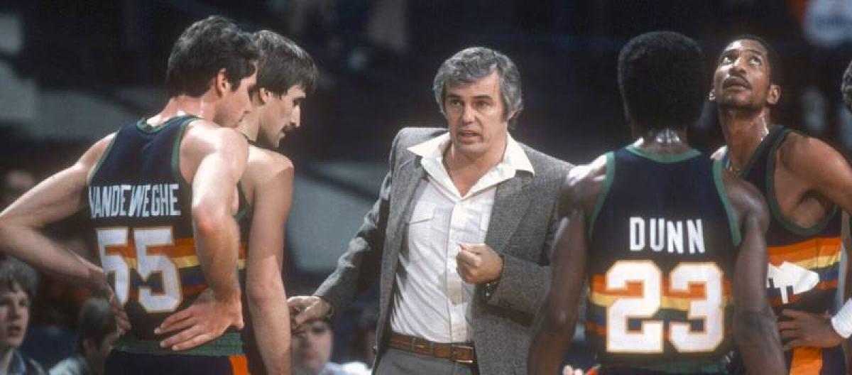 Denver Nuggets legendary head coach Doug Mo has passed away at the age of 87.