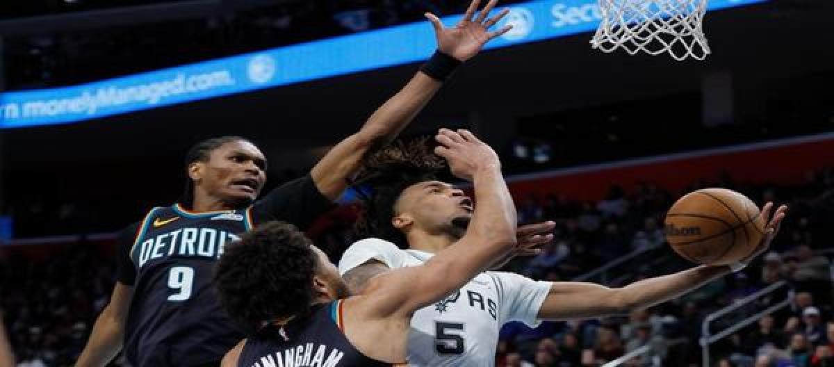 Vassell's 28 points saved the Spurs from a 114-103 defeat to the Pistons. Vassell's 28 points saved the Spurs from a 114-103 defeat to the Pistons.