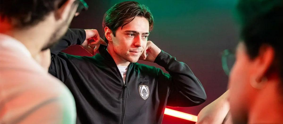 League of Legends: Heretics is considering benching support player Stend..