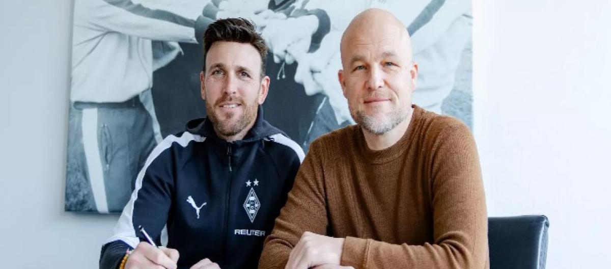 Official: Borussia Mönchengladbach extends contract until 2027 with 38-year-old goalkeeper Tobias Sippel.