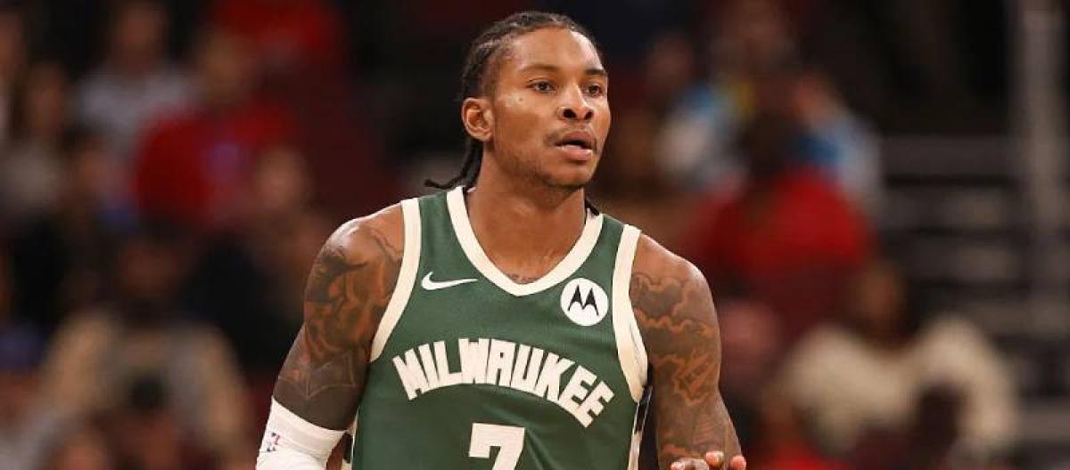 Porter's right knee surgery was successfully completed, but unfortunately, he was ruled out for the rest of the season.