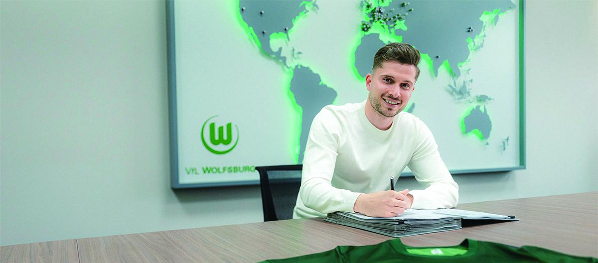 Augsburg midfielder Reichbezaj will return to Wolfsburg as a free agent this summer on a four-year contract.
