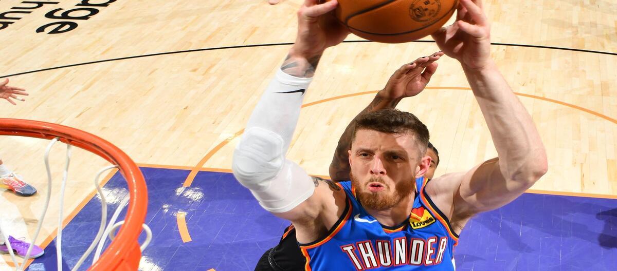 Alexander scored 31 points as the Thunder defeated the Suns 131-122.