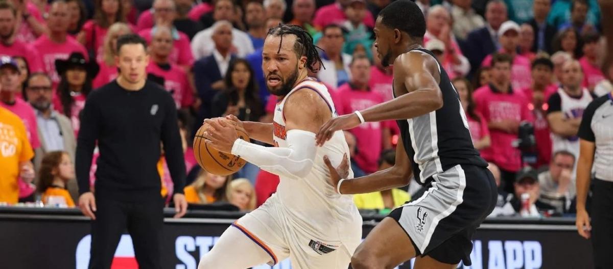 Mike Brown believes the Knicks didn't play their best after winning the first game of the Finals. Mike Brown believes the Knicks didn't play their best after winning the first game of the Finals.
