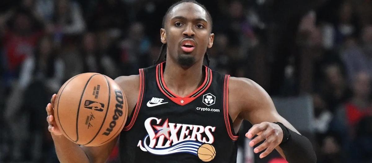 Tyrese Maxey believes that star players must prioritize the team's success over their personal achievements.