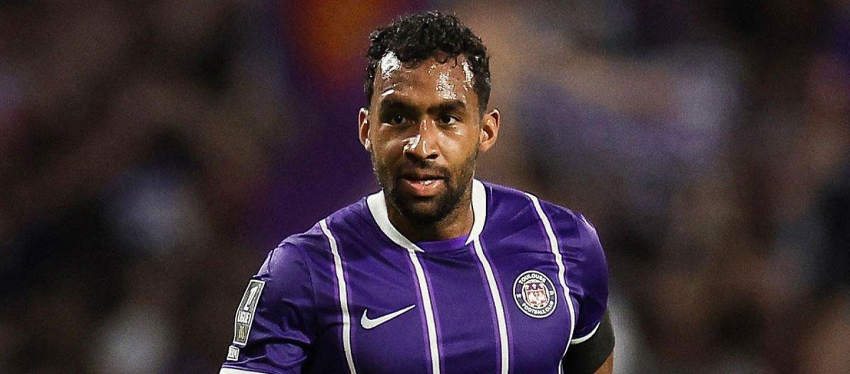 Toulouse completes contract extension with Venezuela international midfielder Cristian Cásseres Jr..